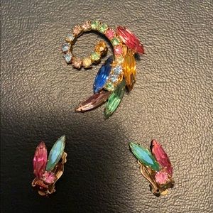 1940s vintage pin and clip earrings